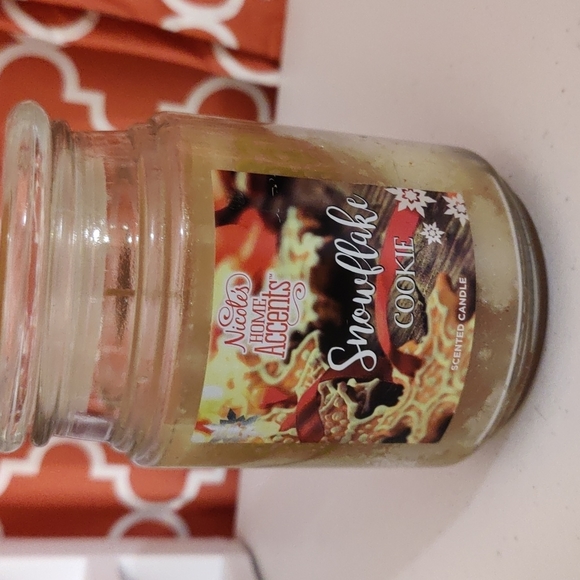 Nicole's Home Accents Other New Nicoles Home Accents Snowflake Cookie Candle Poshmark